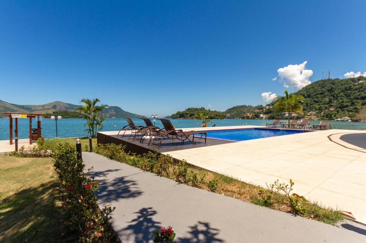 Férias no paraíso! Um mar pra chamar de seu! Angra dos Reis Exterior foto